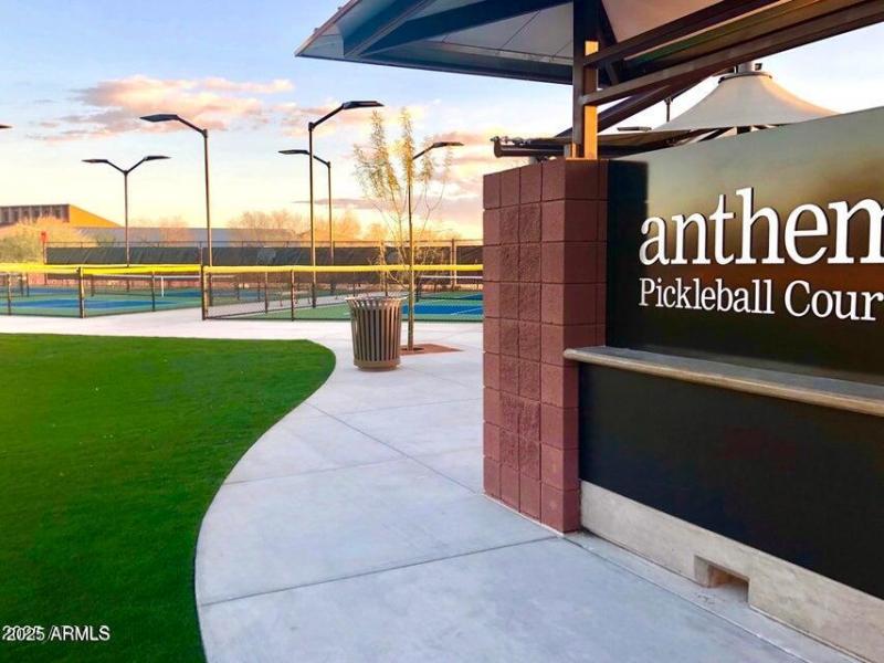 20251007183004048180000000-o