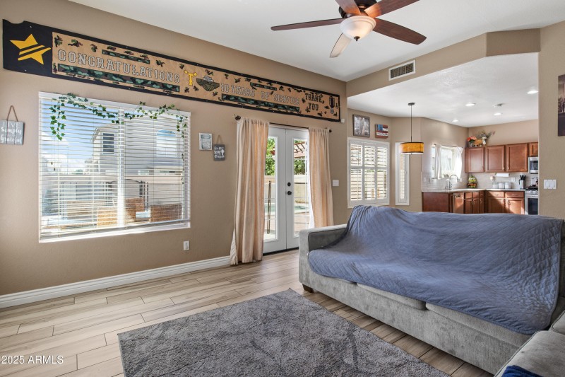 7405 W Emile Zola Ave-17