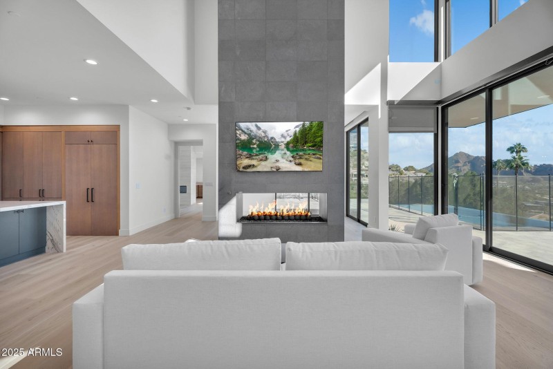 10-web-or-mls-North 39th-17 (2)
