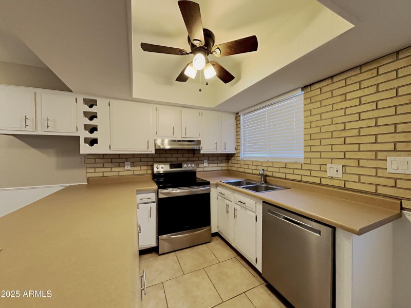 1006270.319 W Kristal Way_3