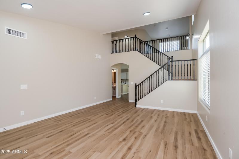 1006971.1361 W CORRIENTE DR - Family Roo