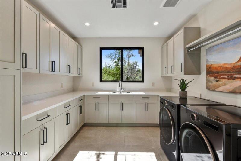 15-Laundry Room