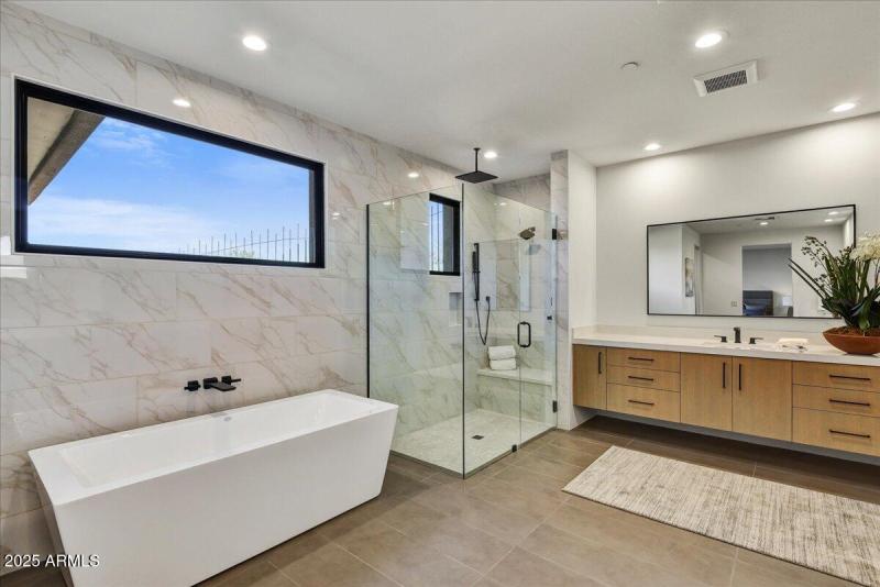 19-Primary Bathroom