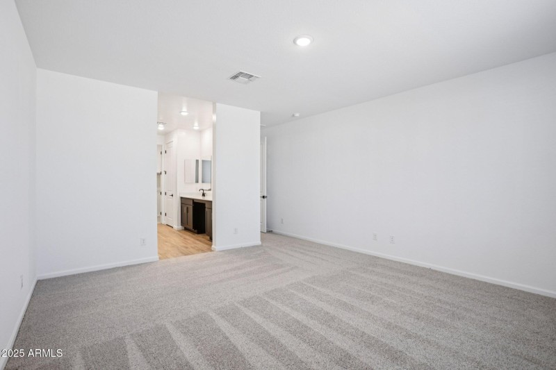 32-web-or-mls-W Brown St-S1810-032