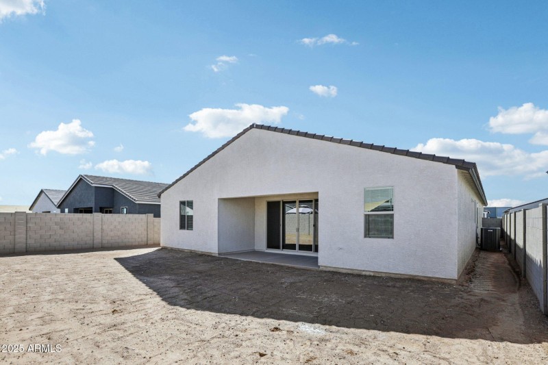 40-web-or-mls-W Brown St-S1810-040