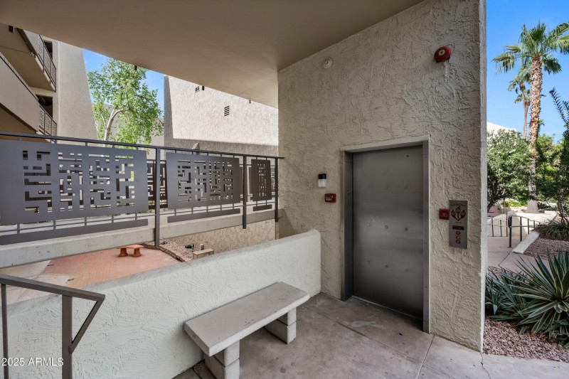 3-7625ECR215B-ocupix-