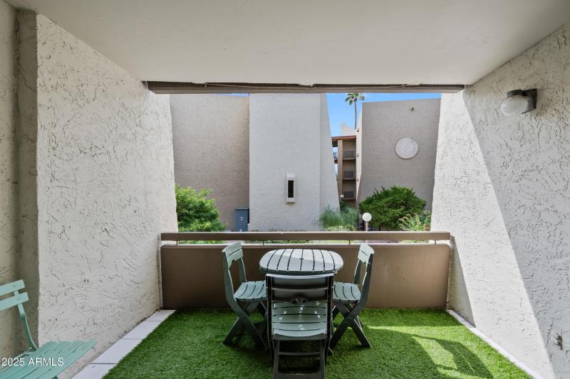 18-7625ECR215B-ocupix-