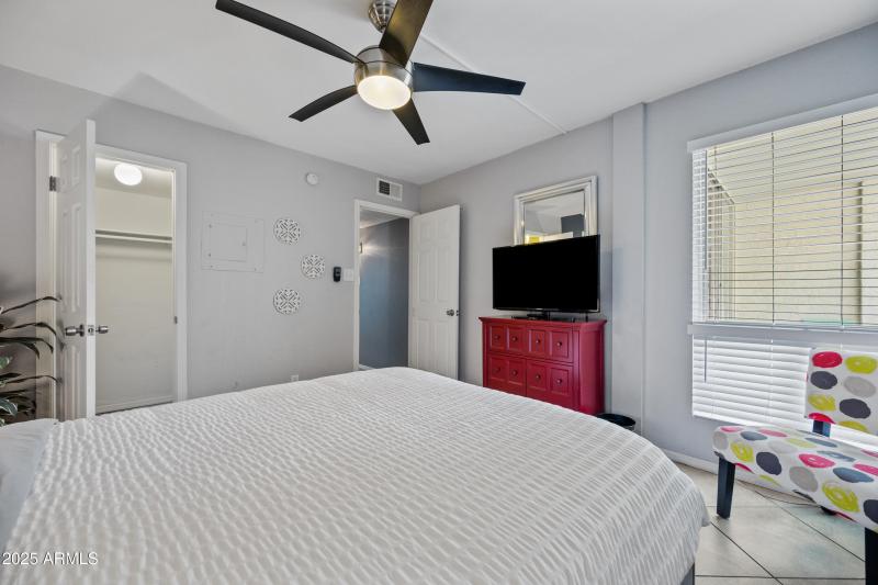 22-7625ECR215B-ocupix-