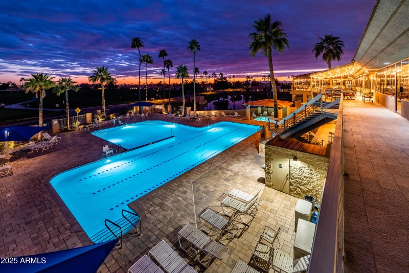 4.0 Sunset View over the Pool & Hot Tub