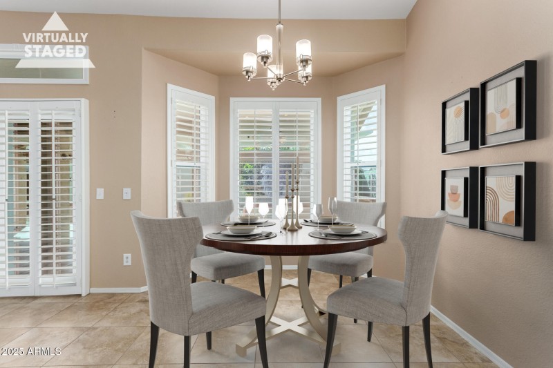 Dining area (staged)