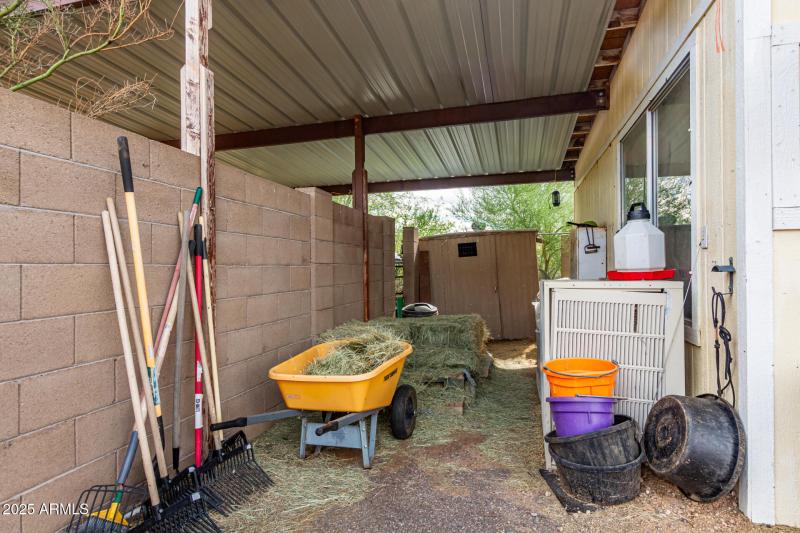 HAY/FEED STORAGE