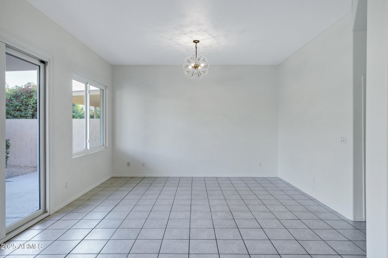 1403 W Windhaven Ave-17