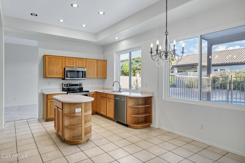 1403 W Windhaven Ave-18