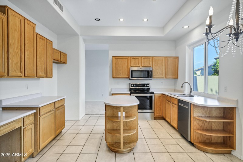 1403 W Windhaven Ave-19