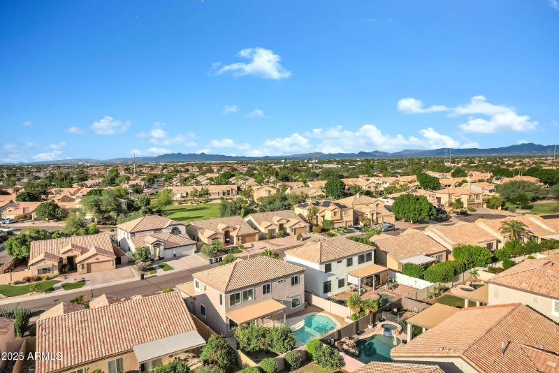 1403 W Windhaven Ave-54