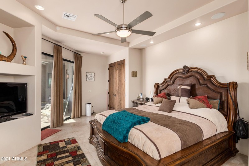 MASTER SUITE SLIDER TO POOL/SPA