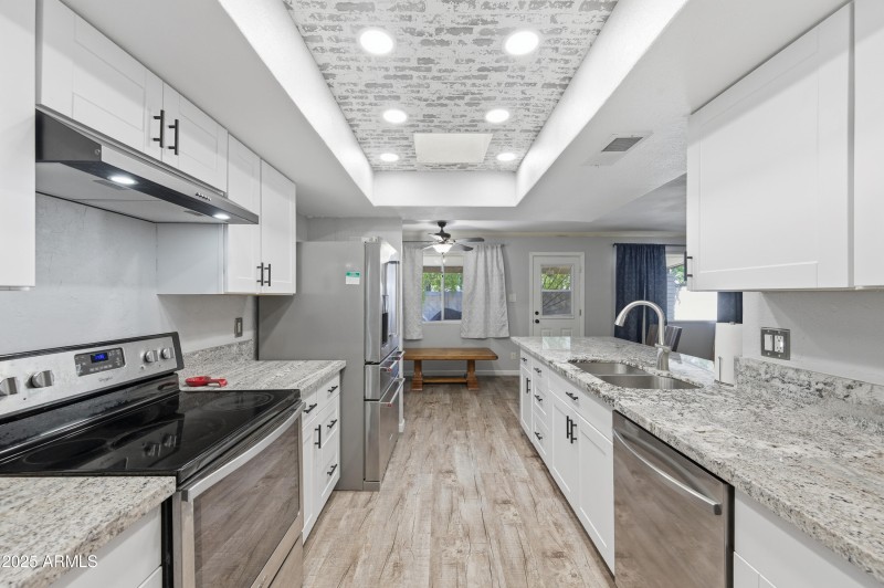 14-print-5924 S Jentilly Ln-14