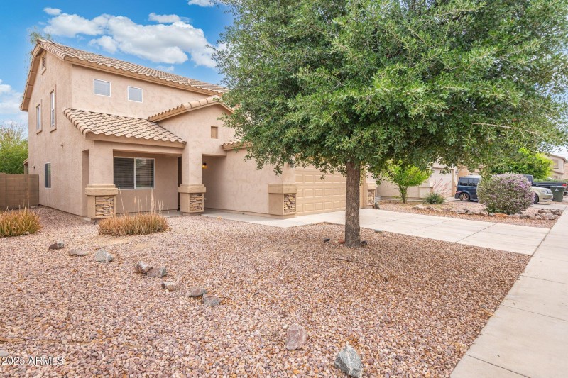 6BCC5658-68FF-4509-9BA3-7B9C38E96D37