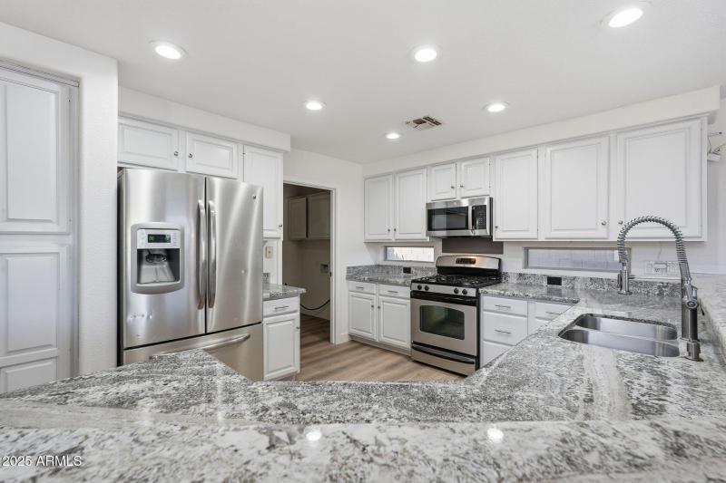 8-web-or-mls-009_ListerPros