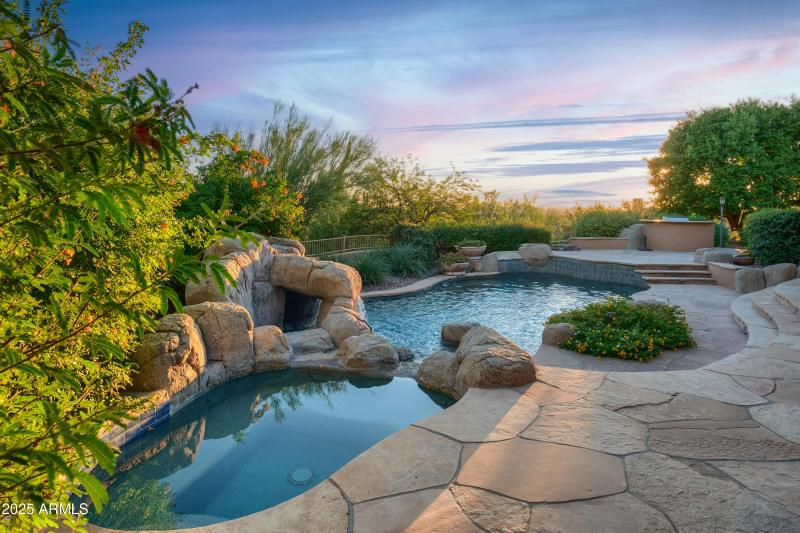 Spa & Pool