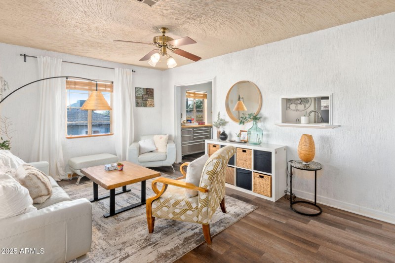 4-web-or-mls-9626 N 1st Ave - MLS Images