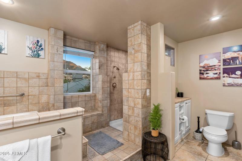 30-web-or-mls-9626 N 1st Ave - MLS Image