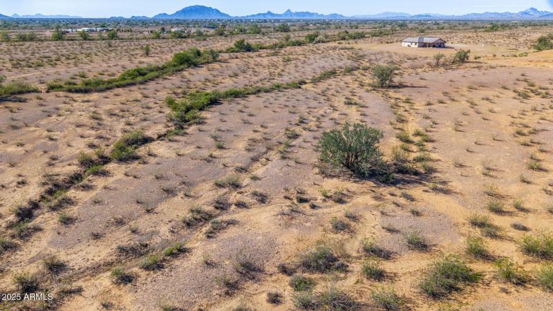 18 - 50635025Q Parcel