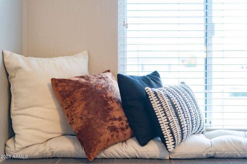 32-web-or-mls-PML04556