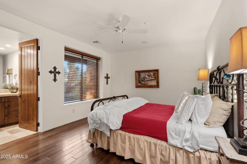 025_Ensuite 3