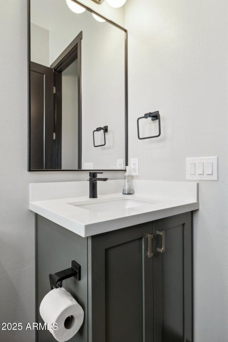 26-web-or-mls-2762-w-highland-meadows-dr