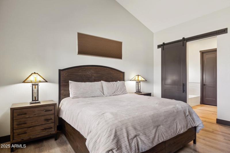 14-web-or-mls-2762-w-highland-meadows-dr