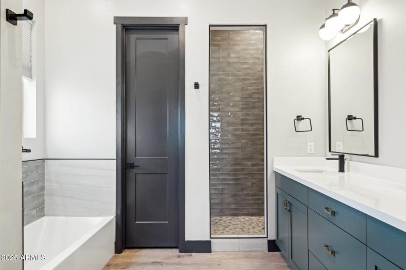 16-web-or-mls-2762-w-highland-meadows-dr