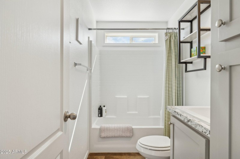 17-web-or-mls-2314-e-clear-point-way