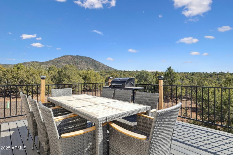 22-web-or-mls-2314-e-clear-point-way