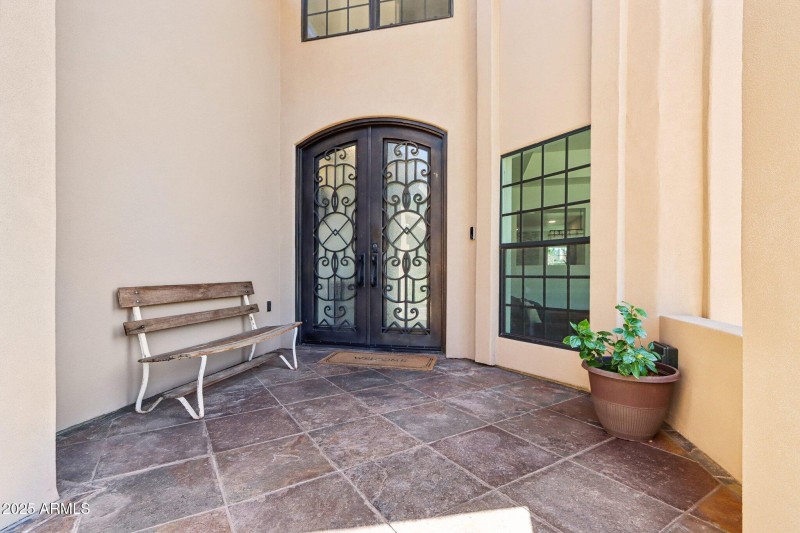 7-web-or-mls-S Tuzigoot Dr-S2410-007