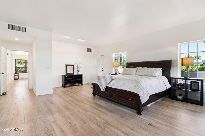 45-web-or-mls-S Tuzigoot Dr-S2410-045