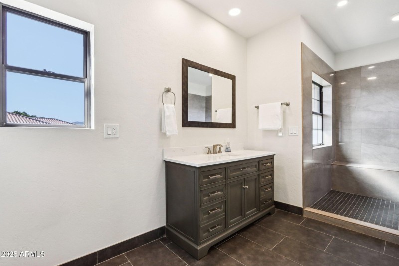 47-web-or-mls-S Tuzigoot Dr-S2410-047