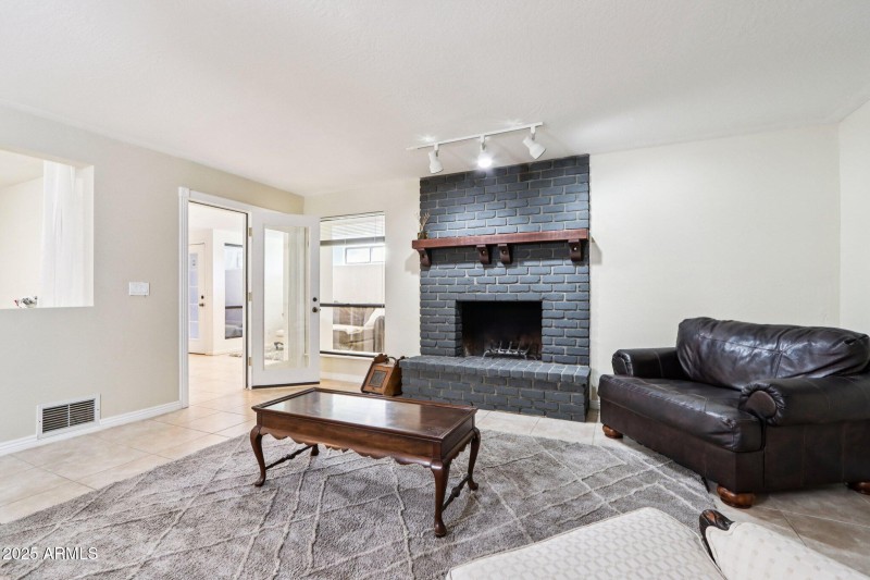 53-web-or-mls-S Tuzigoot Dr-S2410-053