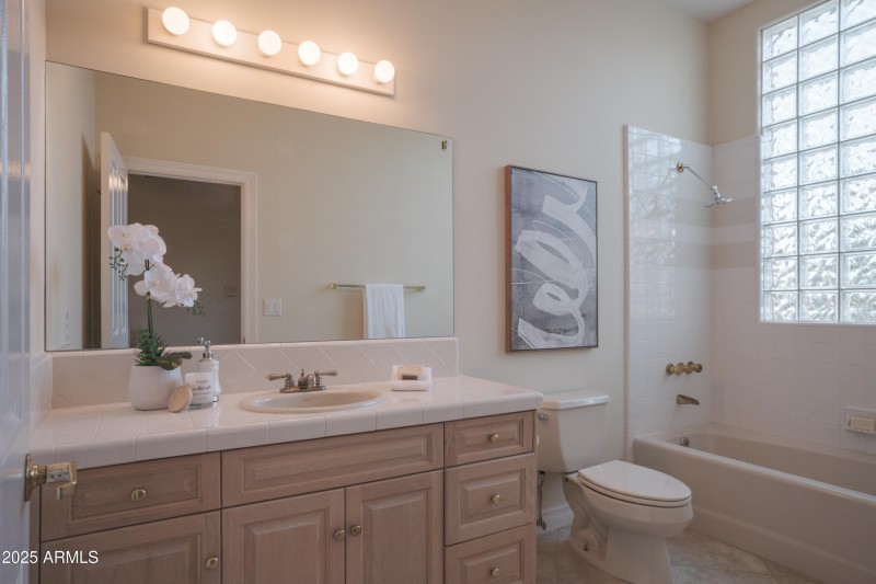 En-suite bath