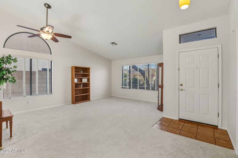 11-web-or-mls-4363 E Danbury Rd Phoenix,