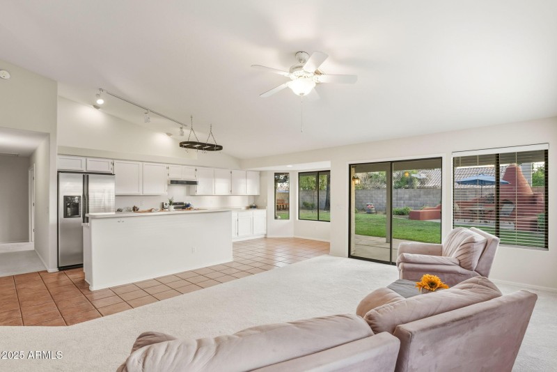 12-web-or-mls-4363 E Danbury Rd Phoenix,