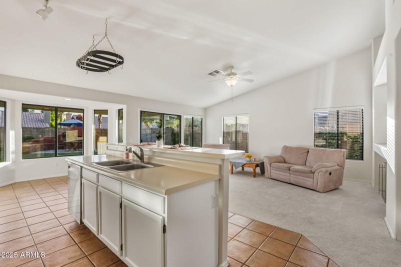 27-web-or-mls-4363 E Danbury Rd Phoenix,