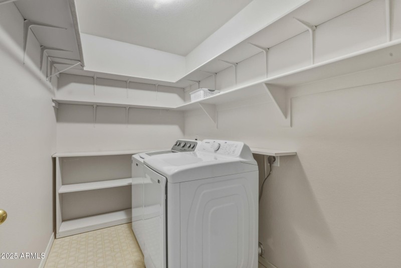 31-web-or-mls-4363 E Danbury Rd Phoenix,