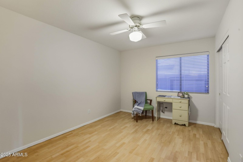 32-web-or-mls-4363 E Danbury Rd Phoenix,