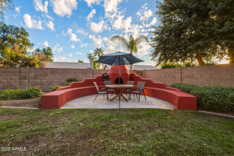 53-web-or-mls-4363 E Danbury Rd Phoenix,