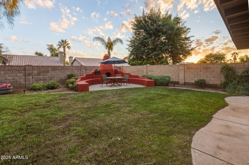 55-web-or-mls-4363 E Danbury Rd Phoenix,
