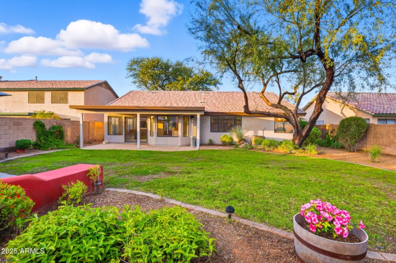 66-web-or-mls-4363 E Danbury Rd Phoenix,