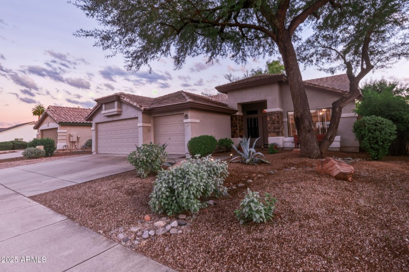 74-web-or-mls-4363 E Danbury Rd Phoenix,