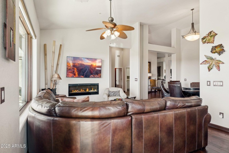 82-web-or-mls-15634-sycamore-dr