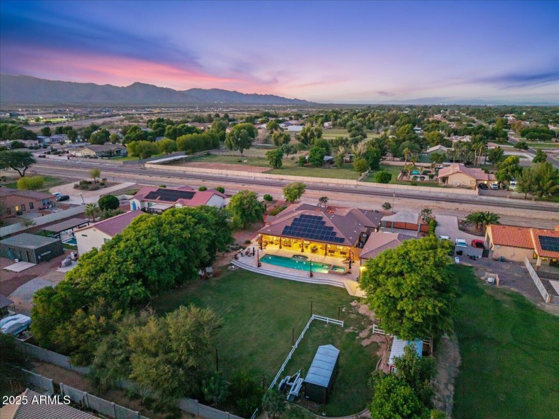 1-DJI_20251023181113_0322_D